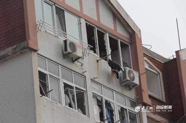 突發(fā)！青島一居民樓發(fā)生爆燃！已造1人死亡，7人受傷！3公里外有震感…